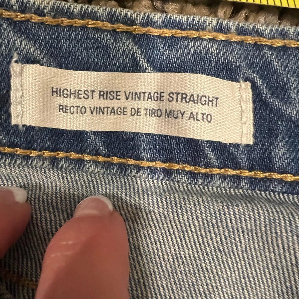 NWT Universal Thread Sz 2Short Light Wash Women’s Jeans - Classic Straight Fit - Picture 4 of 7